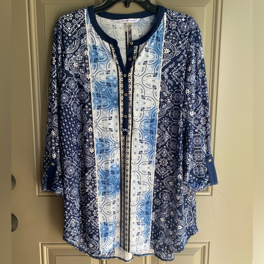 Peter Nygard Tunic~Button Tab Sleeves~  Polyester/Spandex~Mixed Blue Print~Large